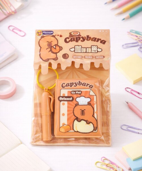 Llavero mini noteboock + lapicera - capibara Llavero mini noteboock + lapicera - capibara