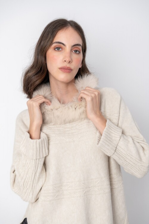 Sweater con cuello piel Beige