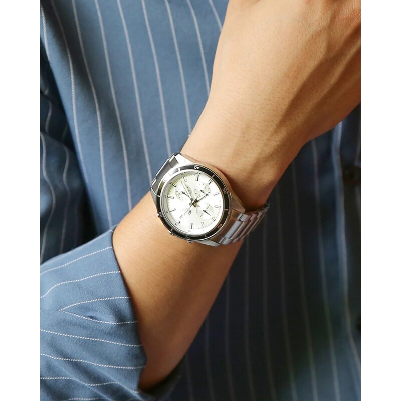 Reloj Análogo Casio Edifice EFR-526D En Acero Diseño Deportivo Elegante Y Resistente Blanco