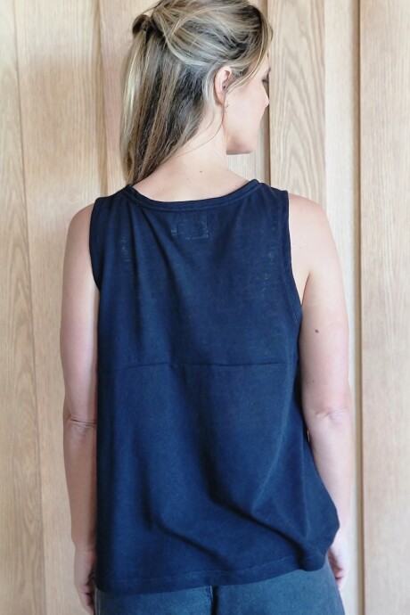 Musculosa Lirio Negro