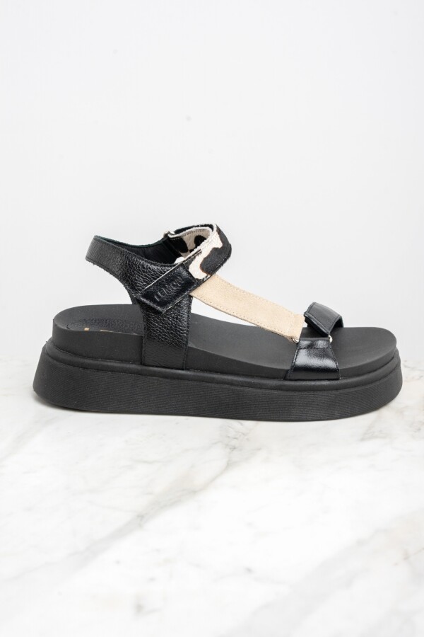 Sandalia Cuero Combinada Negro