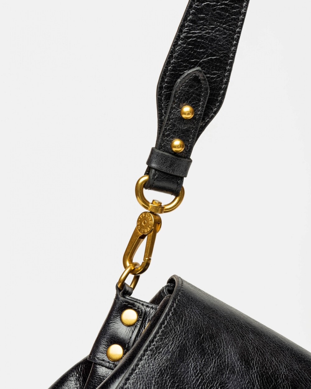 Cartera al hombro Elise en cuero arrugado Negro