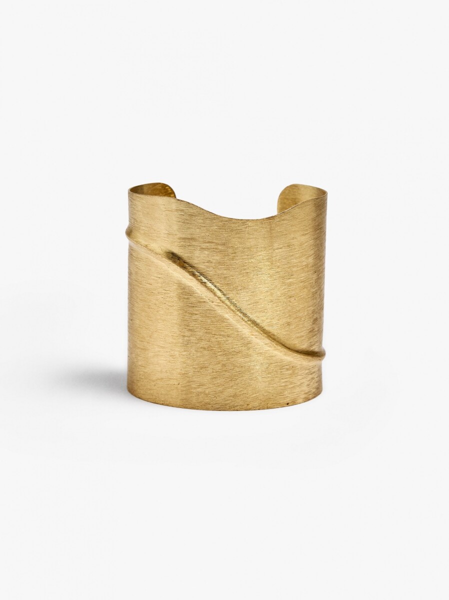 Pulsera Ancha Rígida Con Relieve - dorado 
