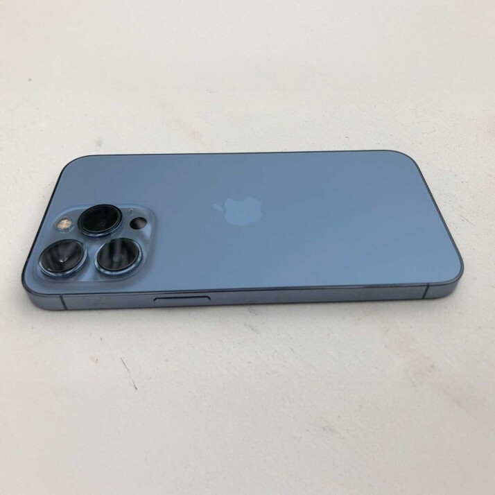 iPhone 13 Pro 256GB - Sierra Blue iPhone 13 Pro 256GB - Sierra Blue