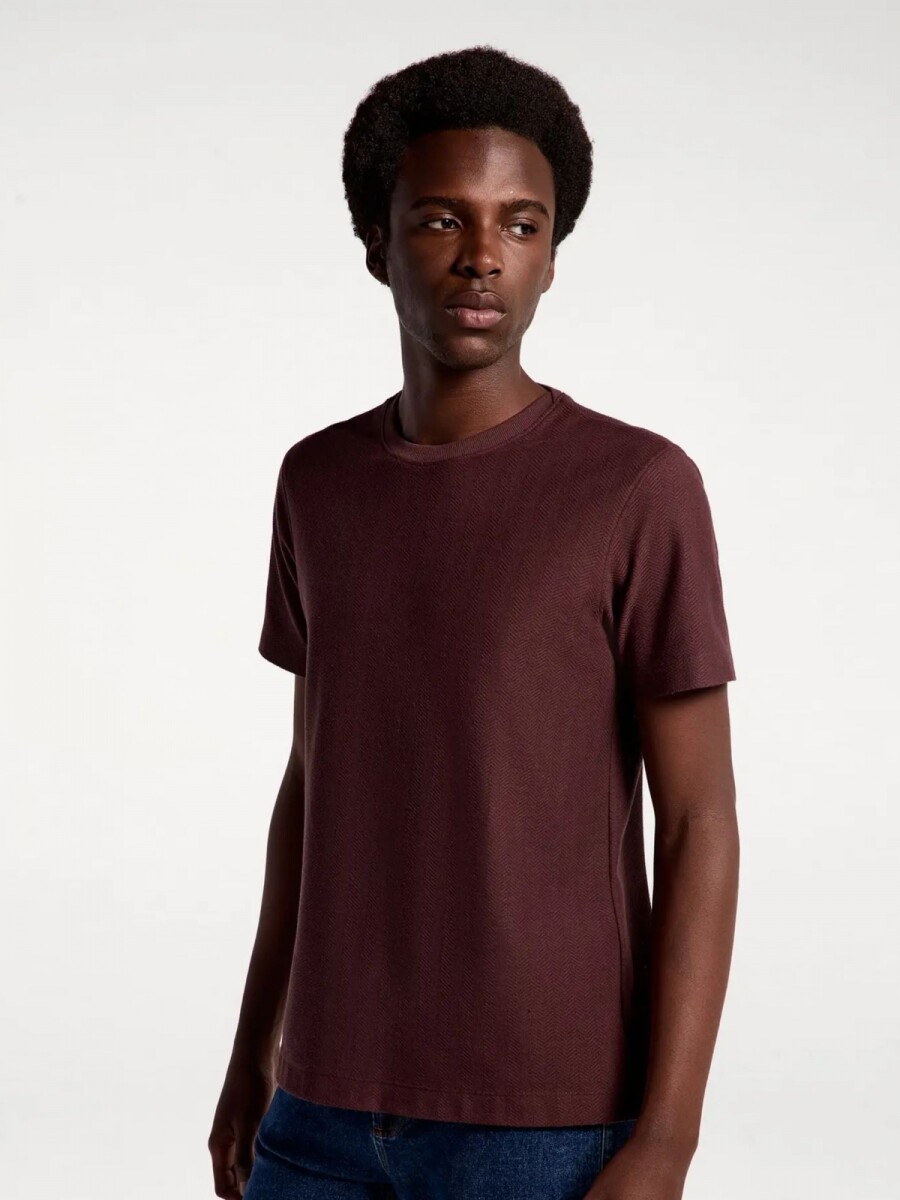 CAMISETA TEXTURIZADA EN TEJIDO DE PUNTO - BORDEAUX 