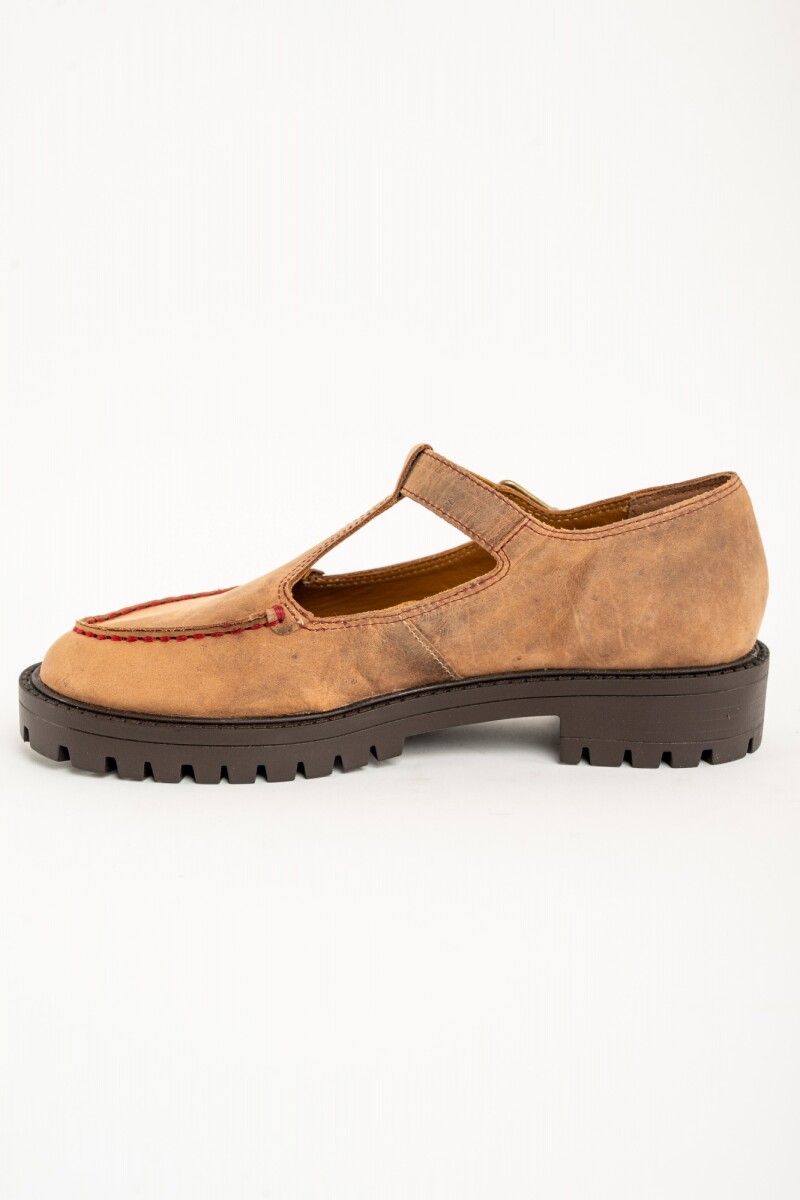 Zapato Guillermina Cuero Camel
