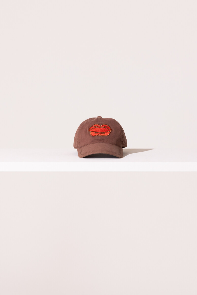 GORRA LVCR Marron