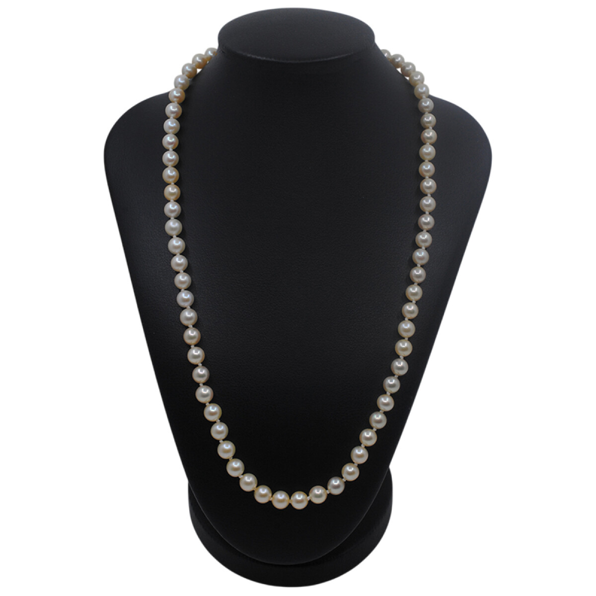 Collar perlas de cultivo de 6 a 6.5 mm con broche en oro 18k. Largo 50 cm 