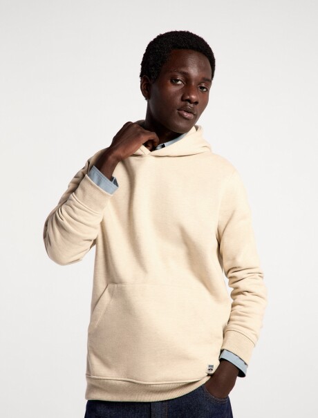 BUZO CON CAPUCHA MODELO COMFORT BEIGE