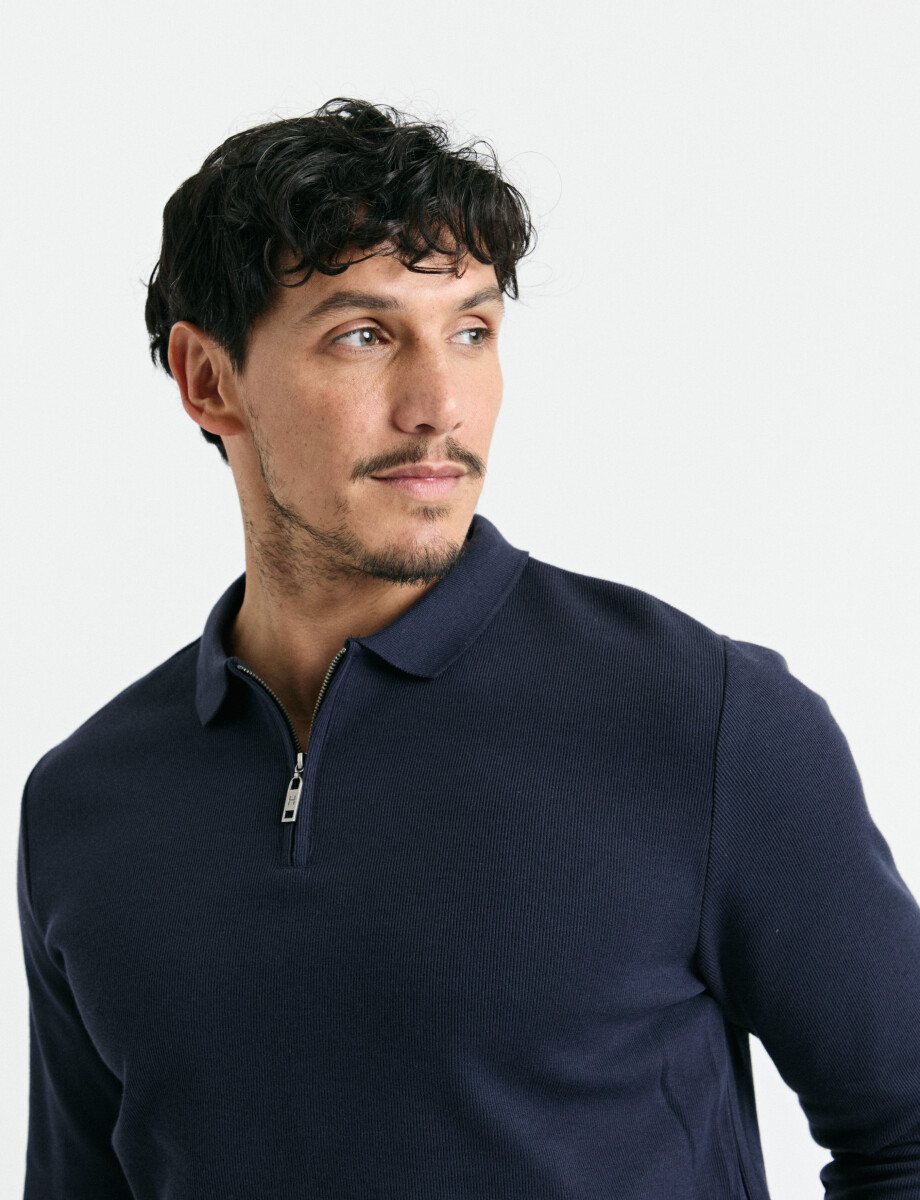 520913 REMERA HARRY Azul Oscuro