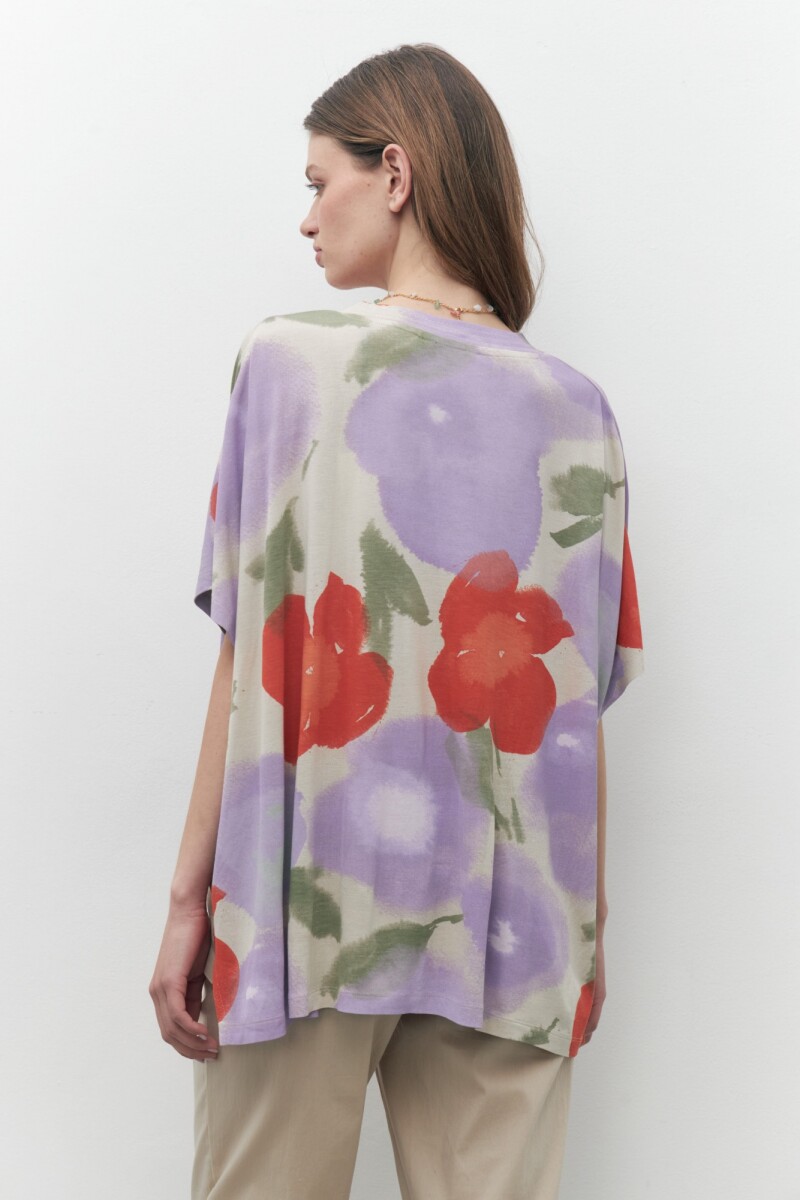 Remera con estampa floral multicolor