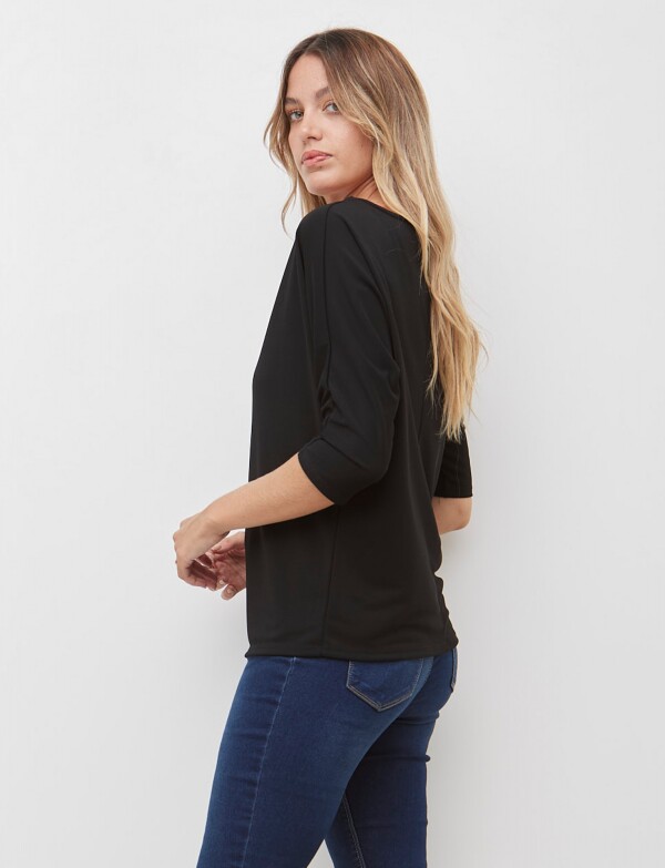 Remera Manga Japonesa NEGRO