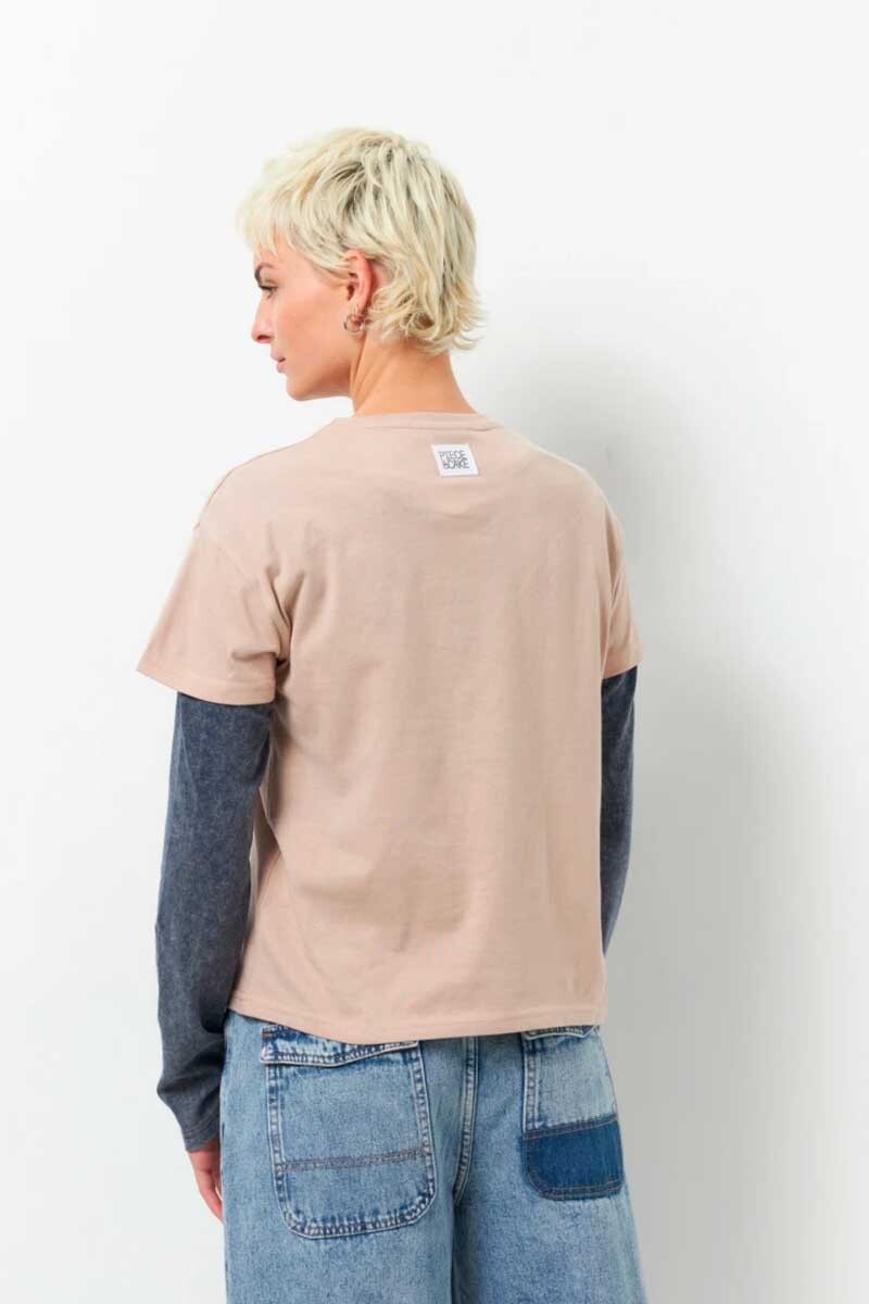 REMERA MUJER PIECE OF CAKE REMERA REPTILE Beige
