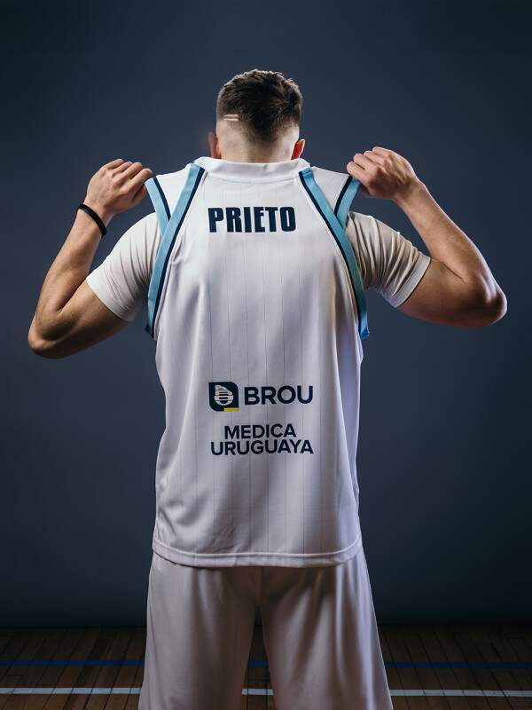 CAMISETA BASKET URUGUAY ALTERNAT Umbro Hombre S09
