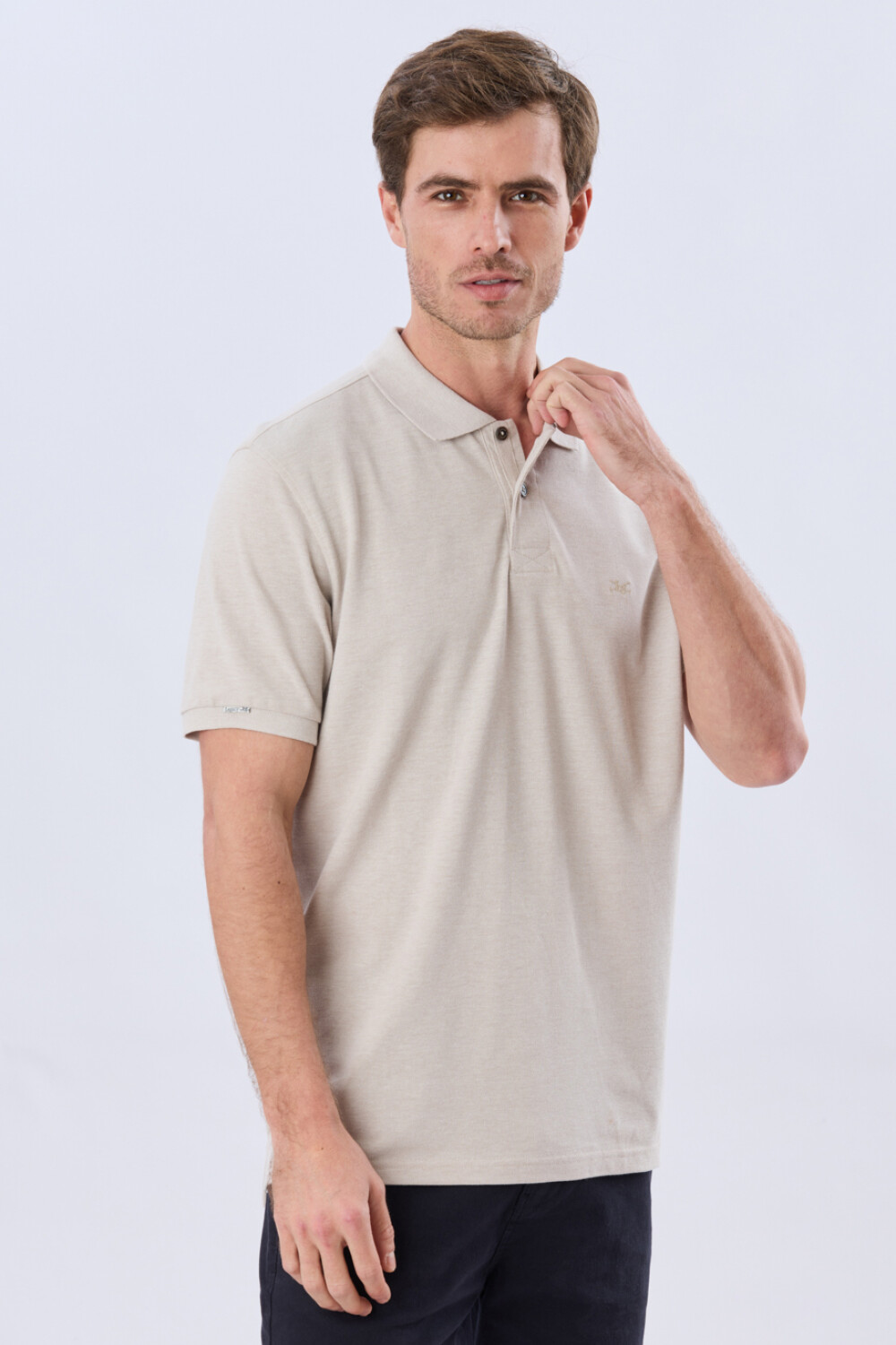 REMERA POLO LISA PIQUÉ Beige