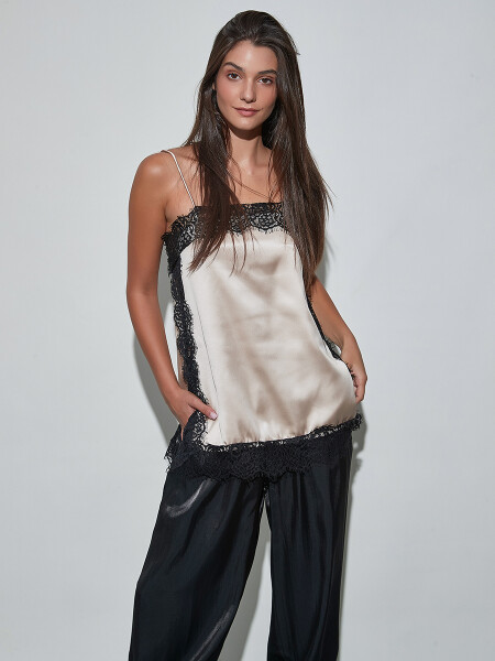 MUSCULOSA LIS BEIGE CLARO