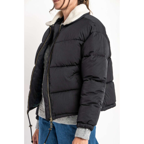 Campera Capitoneada Negro