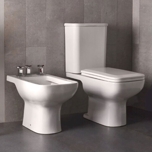 Juego Inodoro, Tapa, Mochila Y Bidet Ferrum Linea Trento Descarga A 25Cms. 000