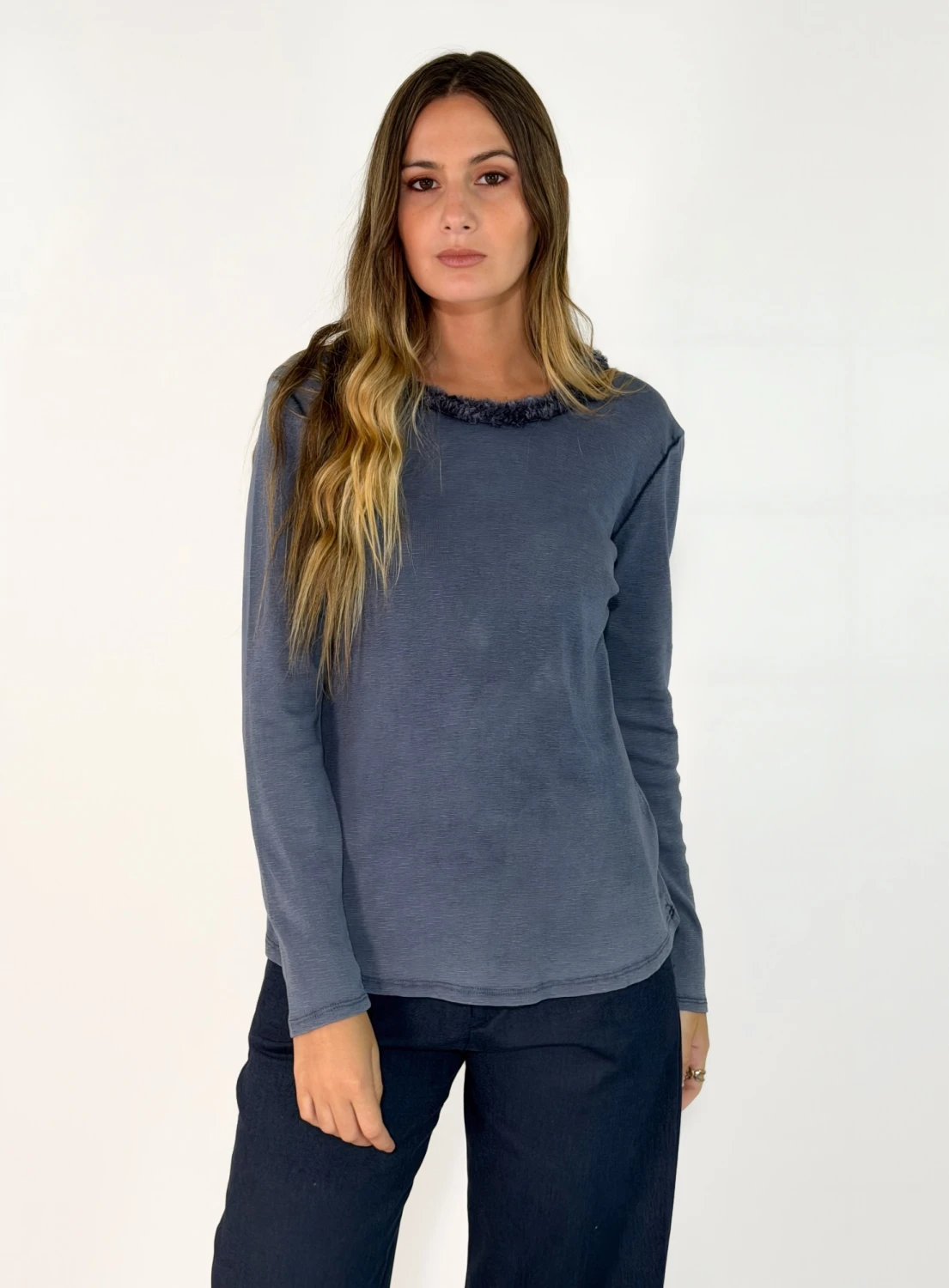 REMERA GAURA