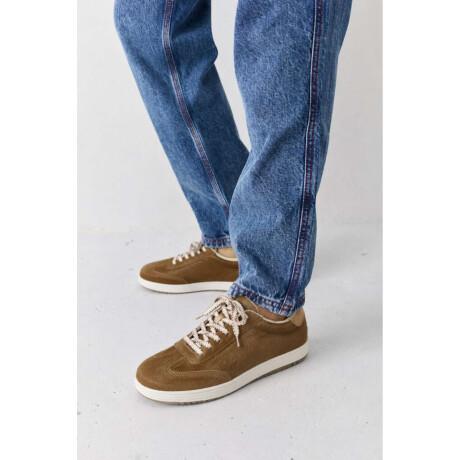 Zapatilla PLAY Camel Pelo
