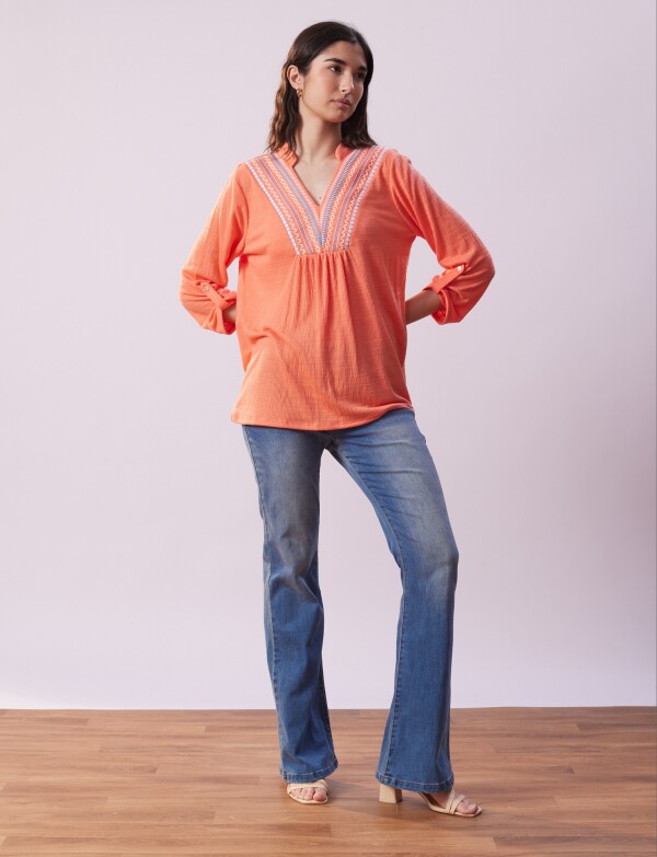 Blusa Bordada CORAL
