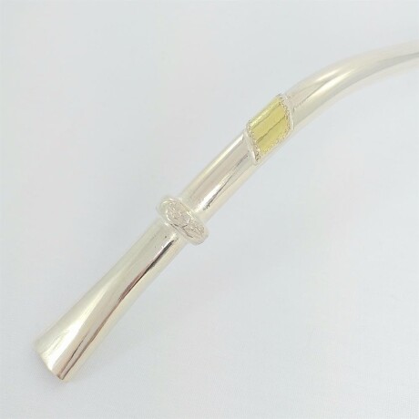 Bombilla de plata 925, modelo CRIOLLA, con tarjeta de oro 18 ktes para grabar iniciales. Bombilla de plata 925, modelo CRIOLLA, con tarjeta de oro 18 ktes para grabar iniciales.