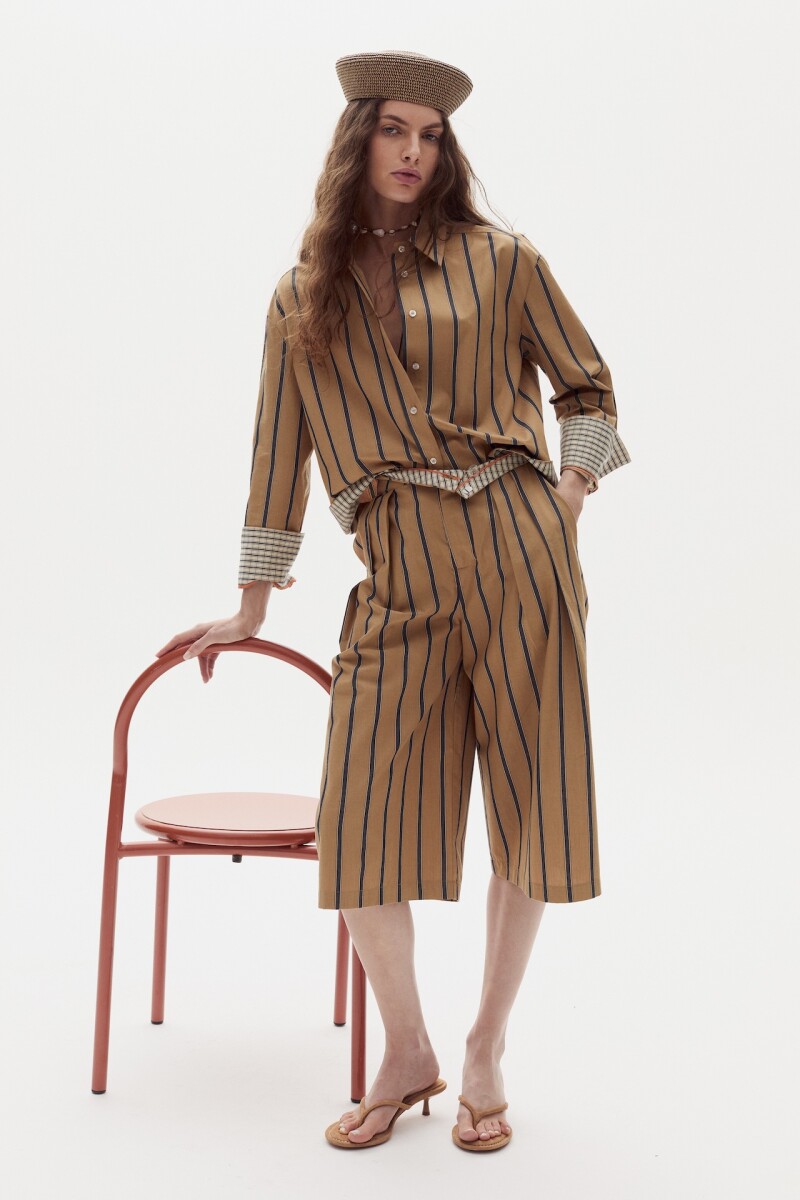 Bermuda Zuri en Algodón Legacy Stripes