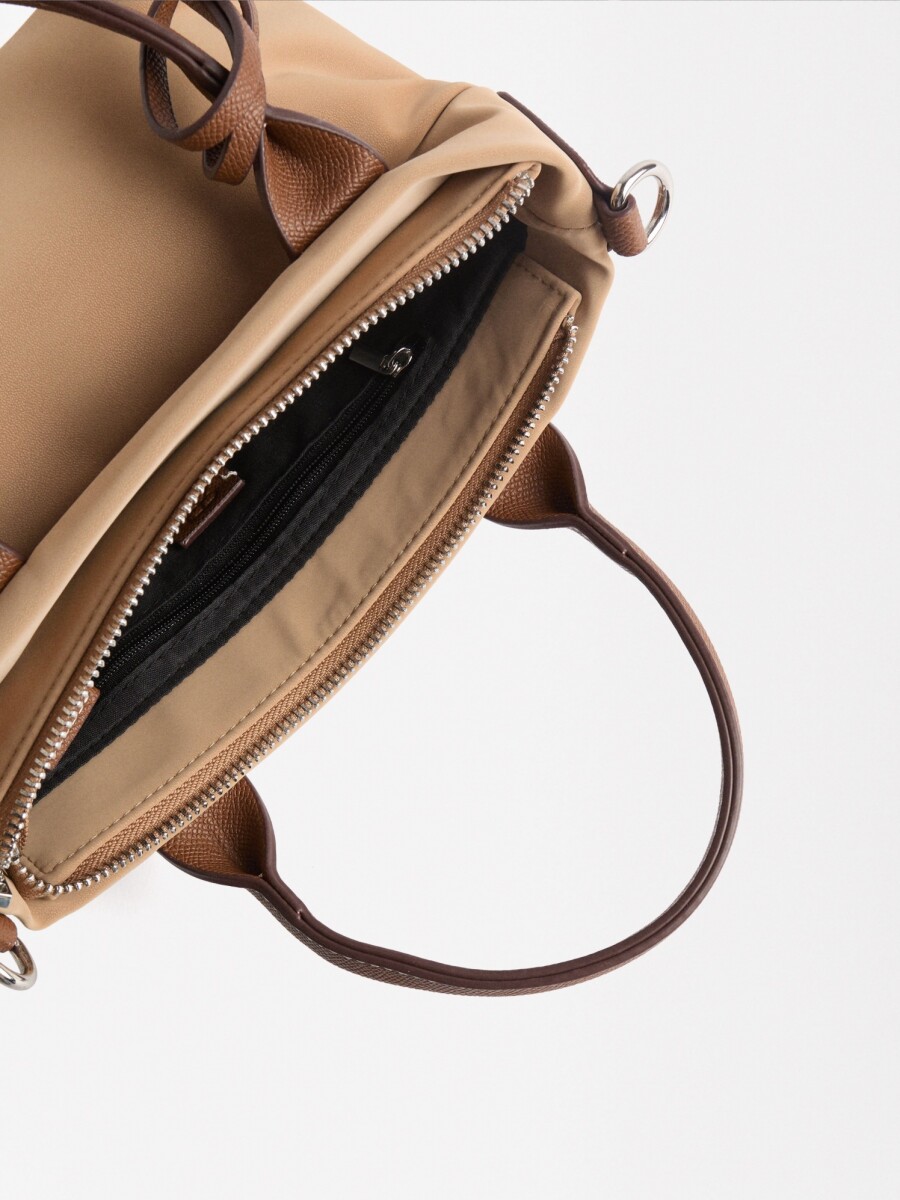 Bolso Tote Con Textura Suave M taupe