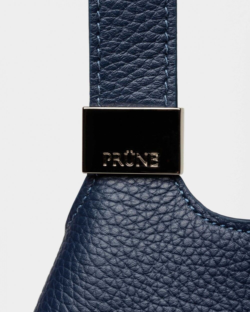 Bolso Eterial en cuero graneado Marine Blue