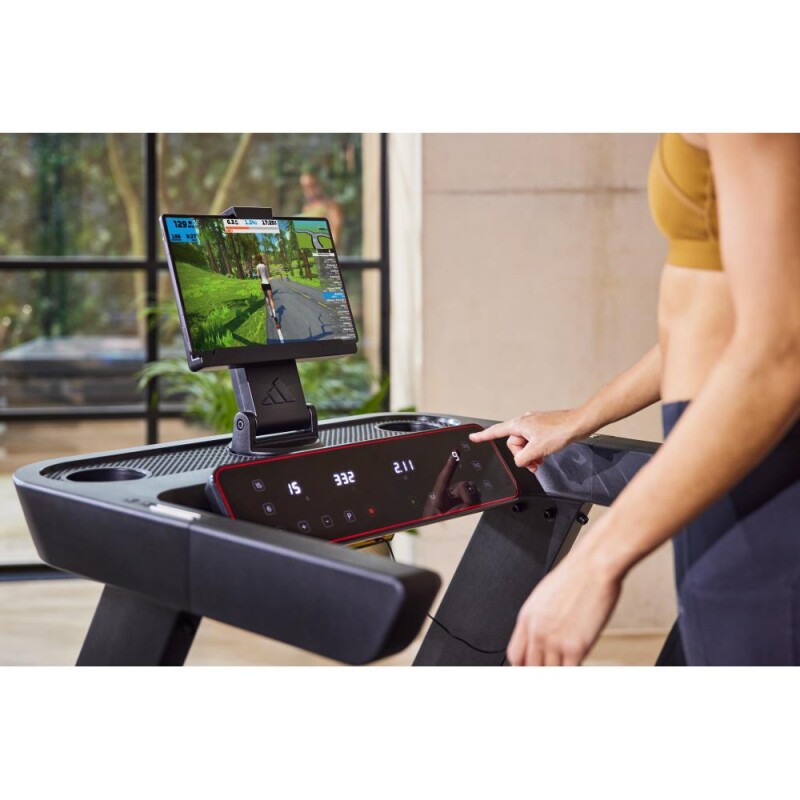 Caminador Adidas T23 Smart Treadmill – Equipo Reacondicionado Negro