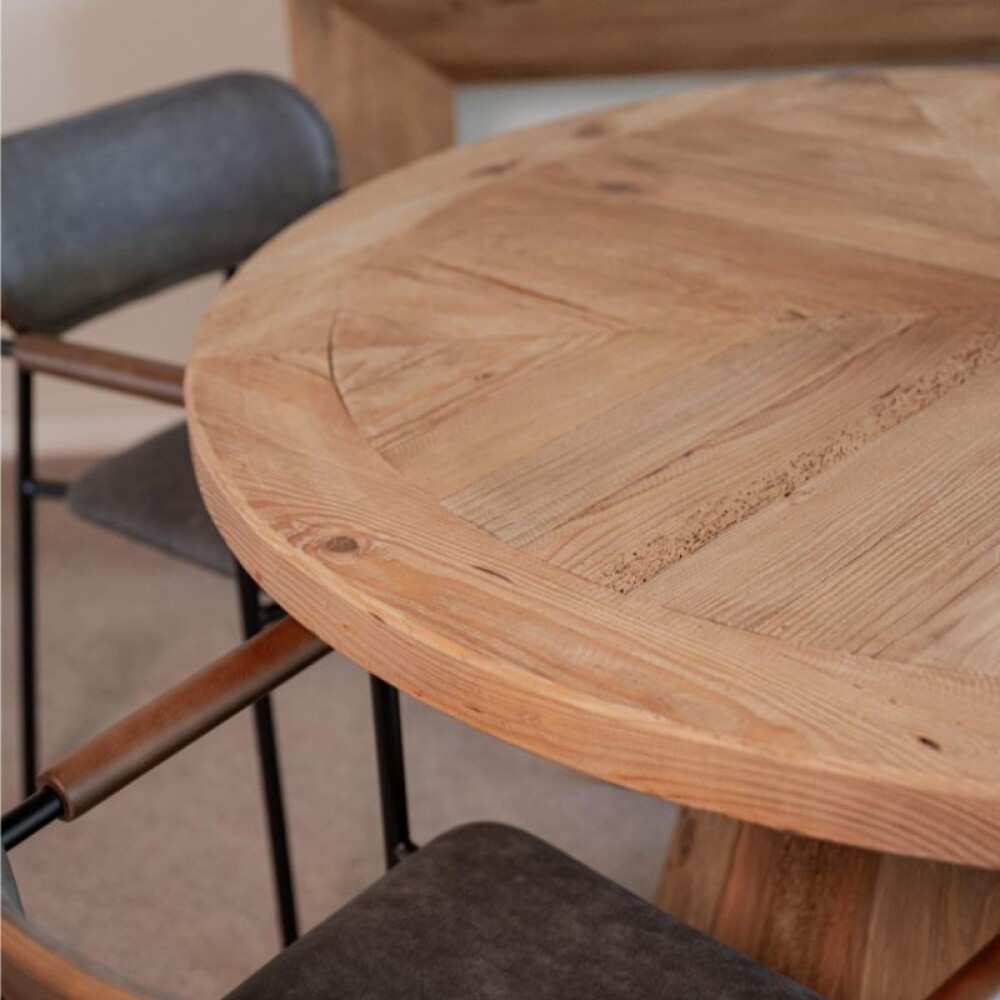 Mesa de Comedor Otero / Madera Reciclada Mesa de Comedor Otero / Madera Reciclada