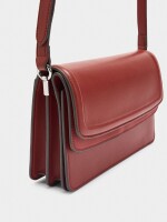 Bolso Bandolera Con Solapa Doble rojo