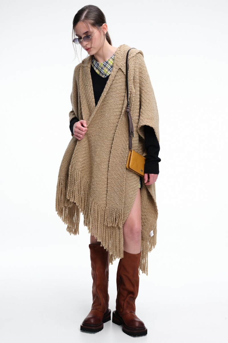 RUANA CAPUCHA Y BUFANDA Beige