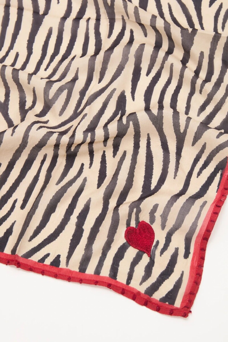 Pañuelo Cebra Heart 70X70 Cebra