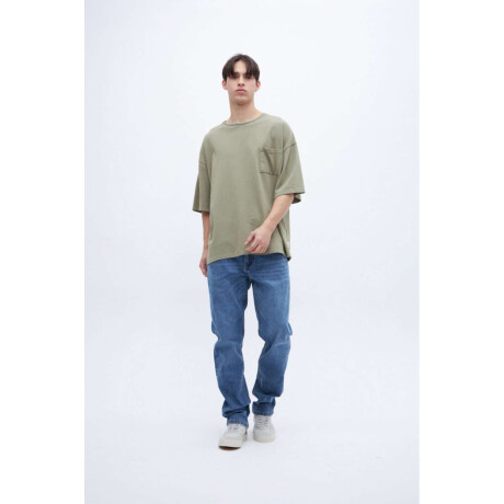 Remera Chester Oliva