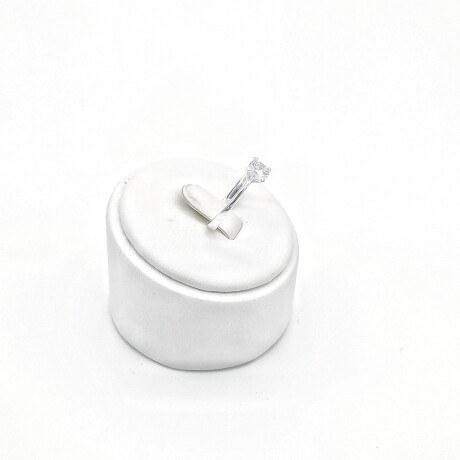 Anillo de plata 925 con circonias. Anillo de plata 925 con circonias.