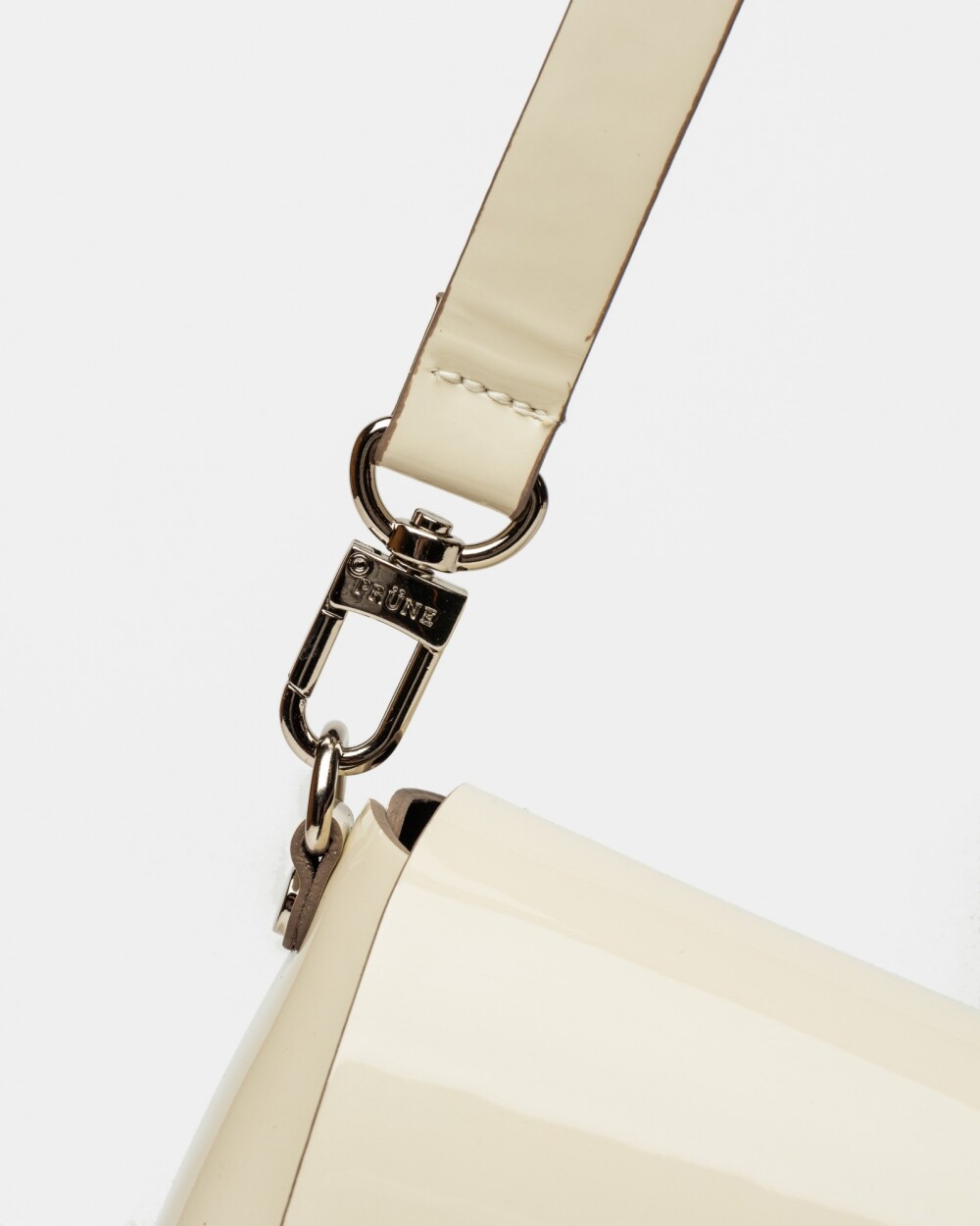 Bandolera Oasis en cuero charol Natural