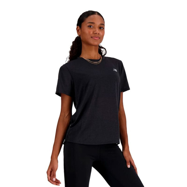Remera New Balance de Mujer - WT41253BKH Negro