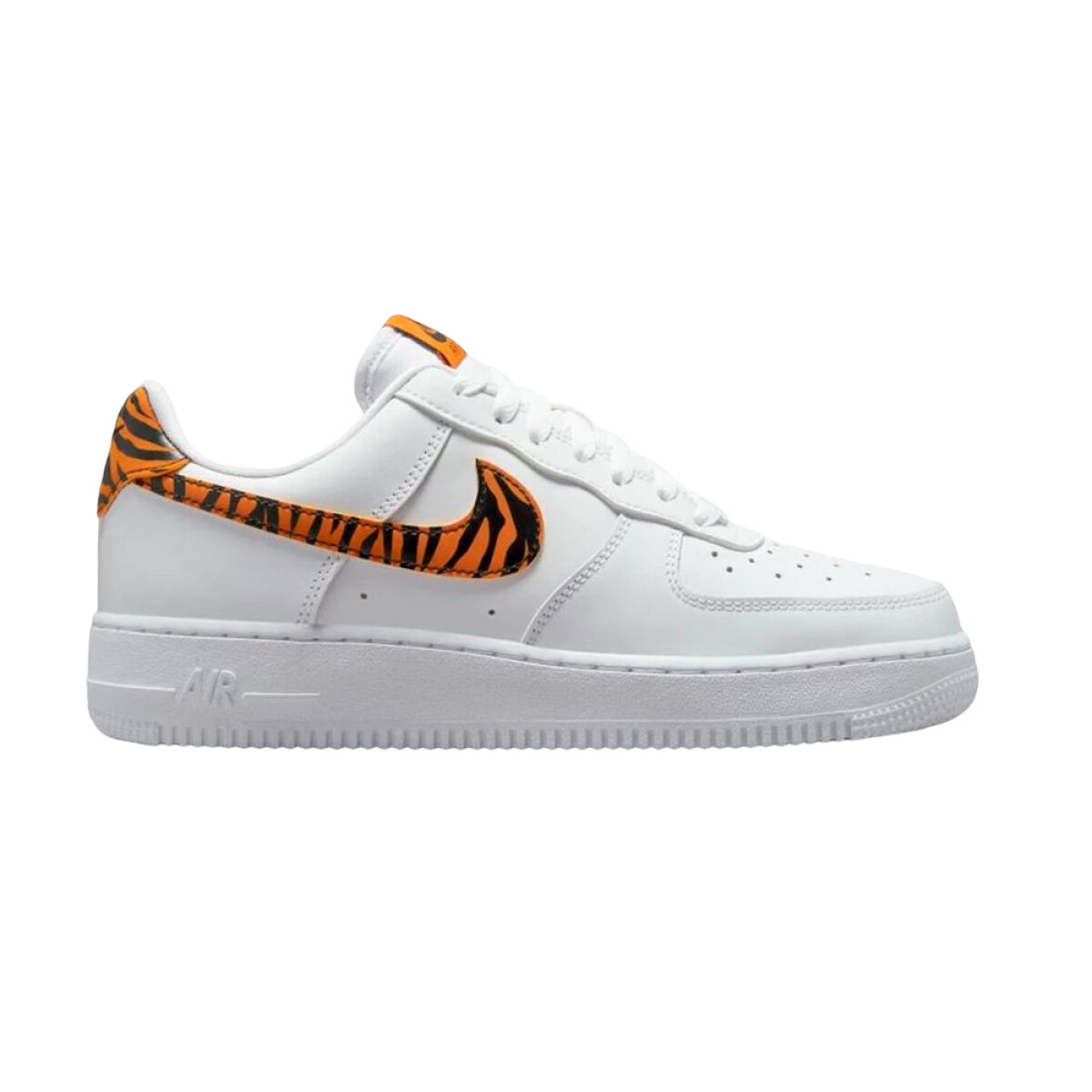 NIKE AIR FORCE 1 - White 