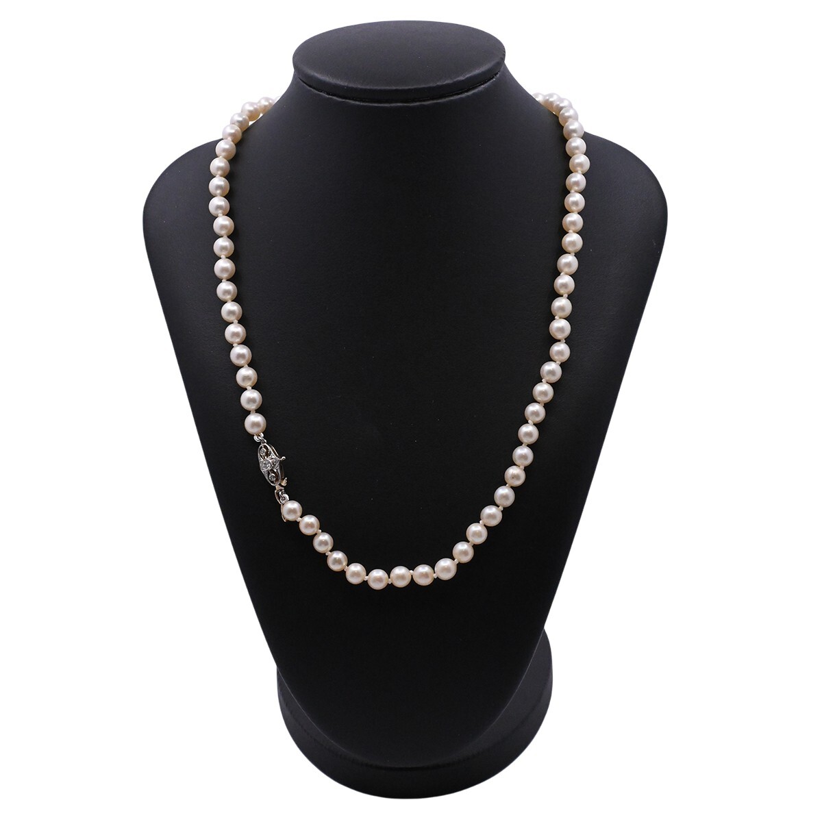 Collar de perlas de cultivo y broche oro 18k 2 tonos y brillantes. 