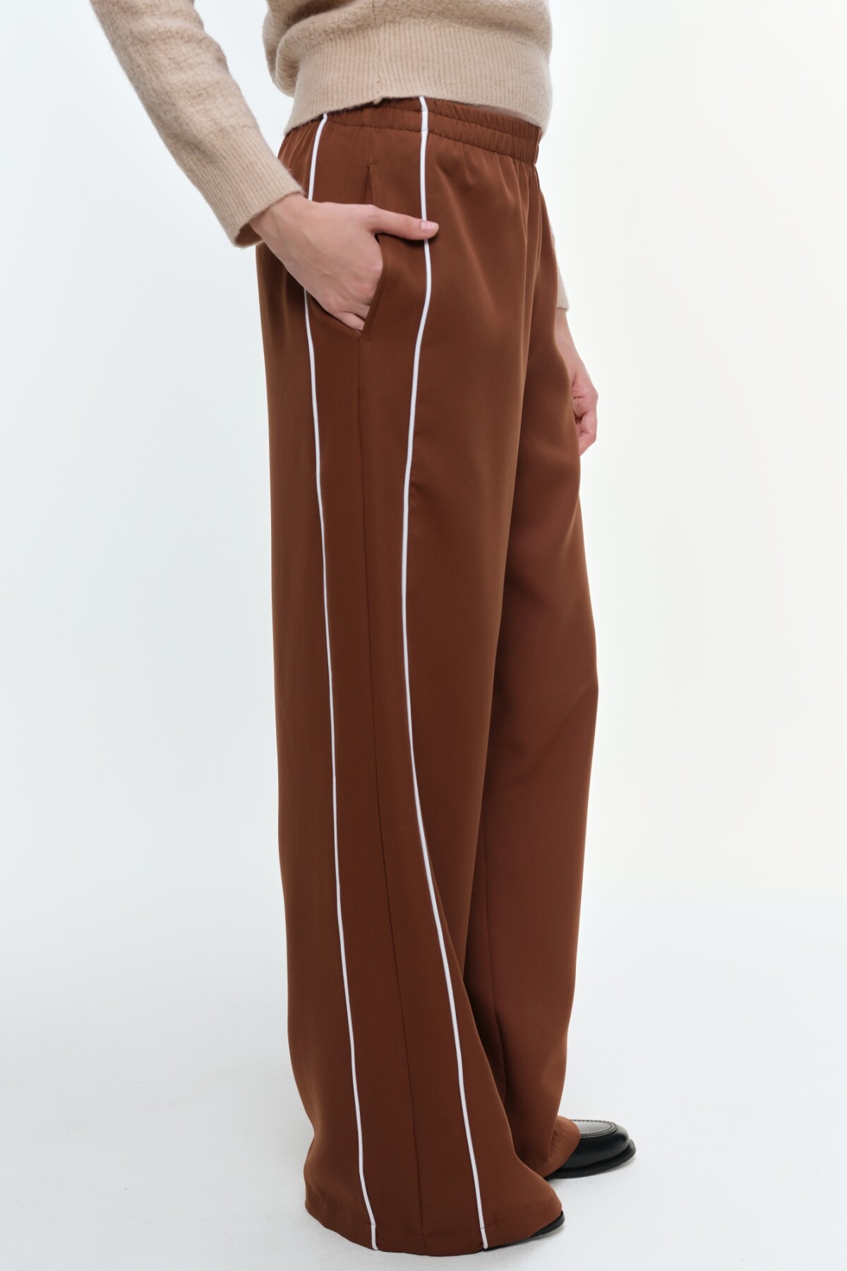 Pantalón Alive Marron