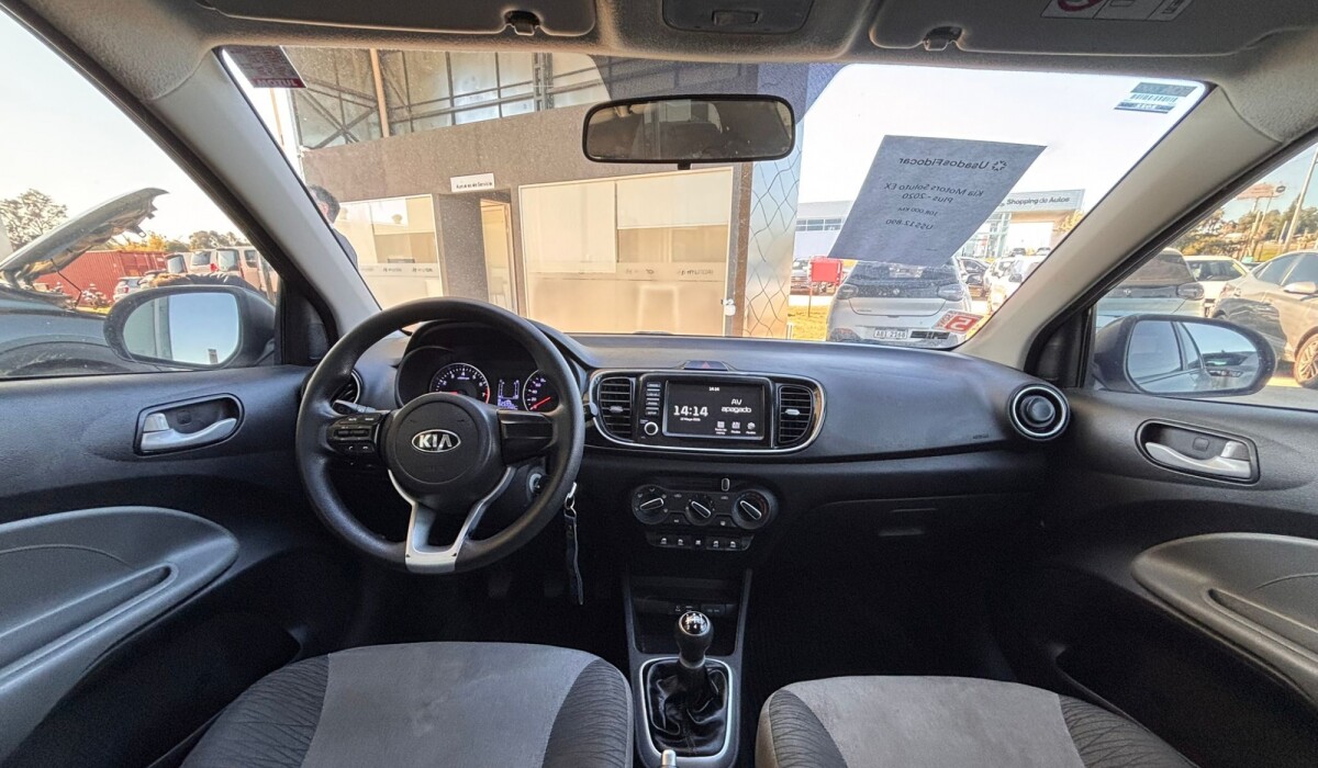 Kia Motors Soluto EX Plus - 2020 Kia Motors Soluto EX Plus - 2020