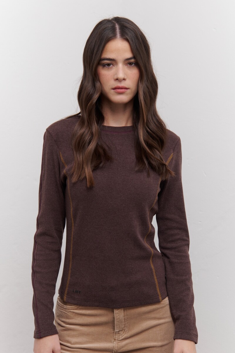REMERA ESTELA CHOCOLATE