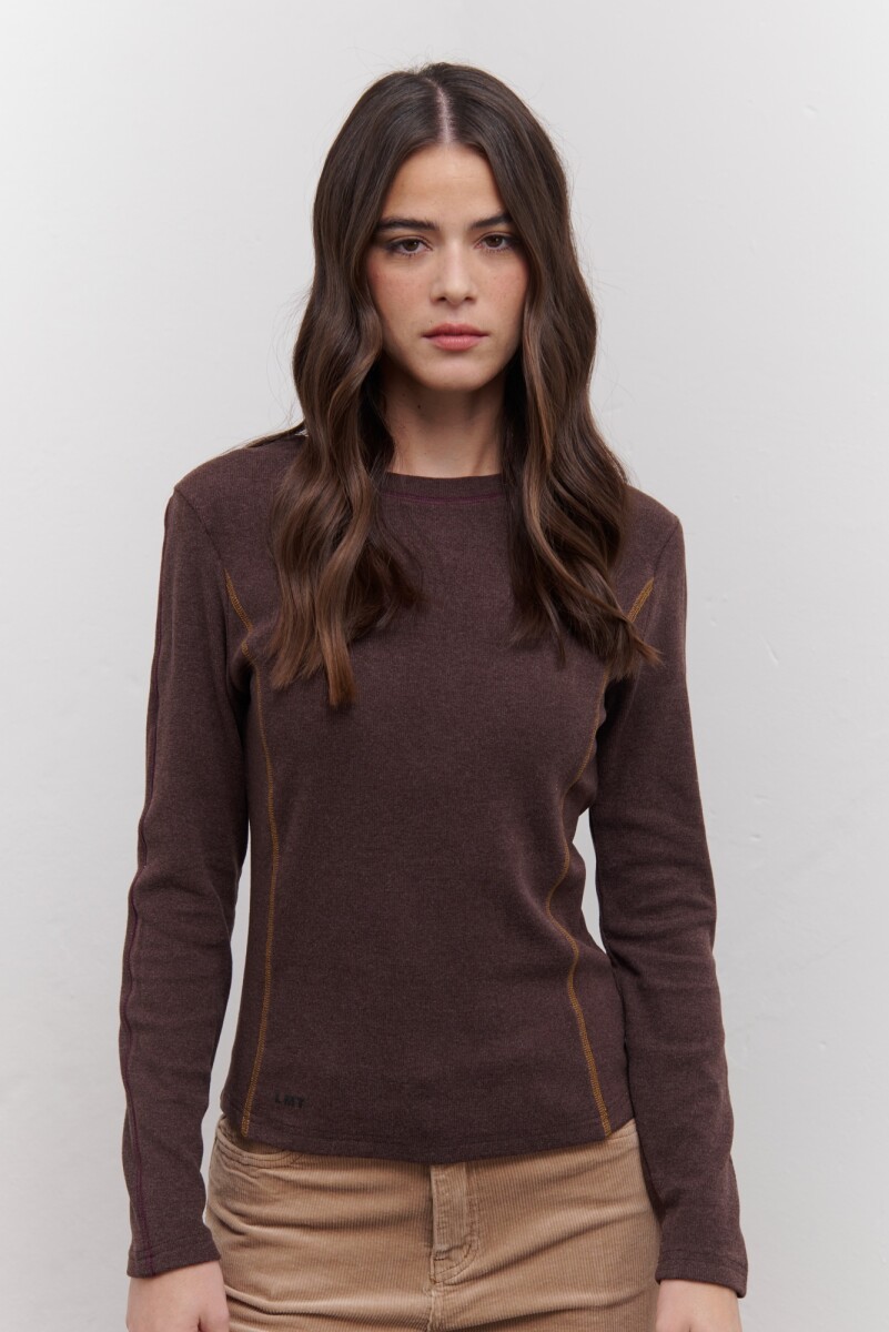 REMERA ESTELA - CHOCOLATE 