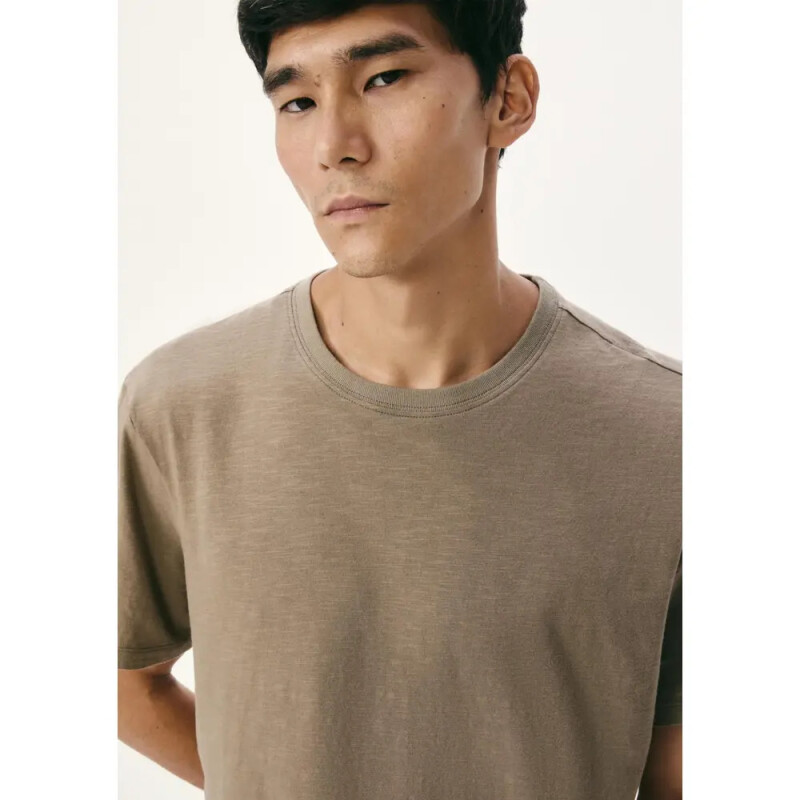 CAMISETA MM MASC OLIVA MEDIO