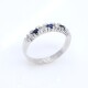 Anillo en oro 18k blanco, brillantes y zafiros. Anillo en oro 18k blanco, brillantes y zafiros.