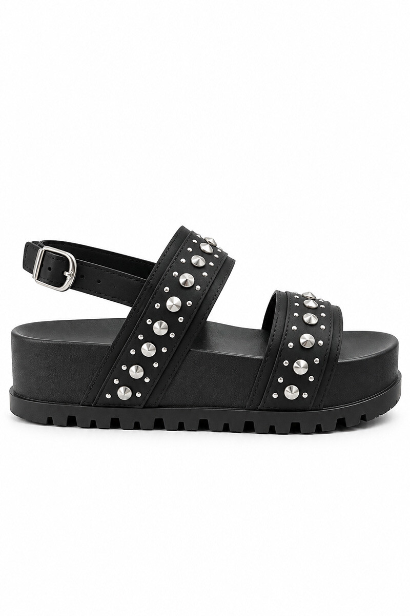 Sandalia Bettina BT225 con tachas y tira atras Negro