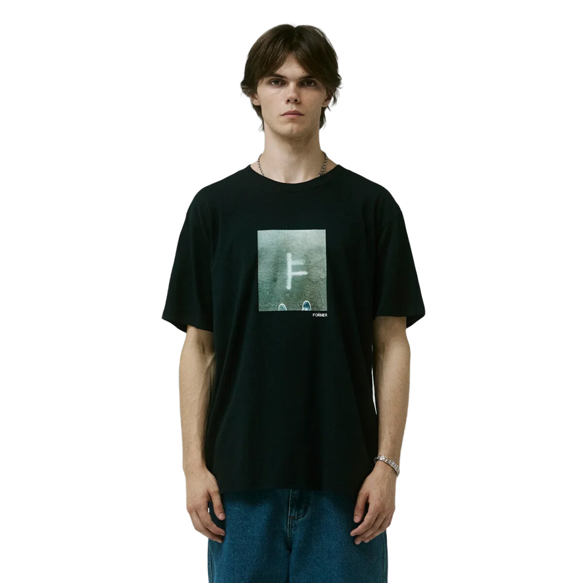 Remera Former Grounded - Negro 