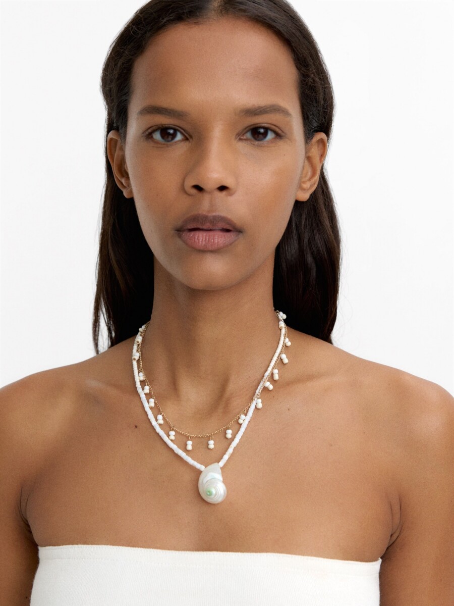 Set De Collares Con Conchas blanco