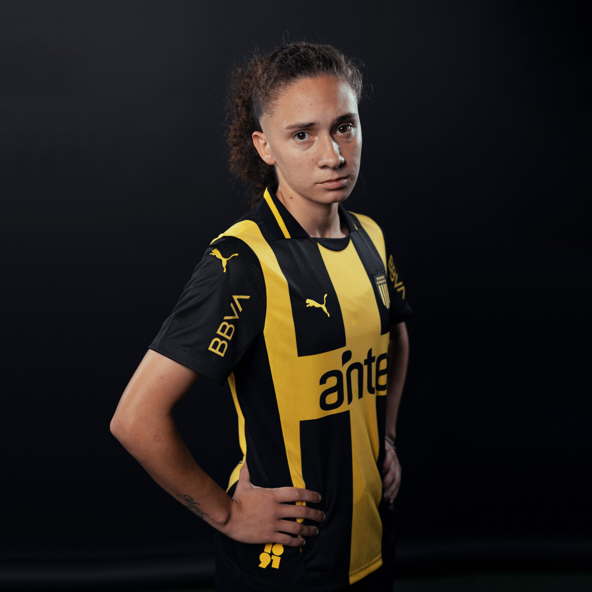 Camiseta de Mujer Puma Peñarol Amarillo Negro Puma